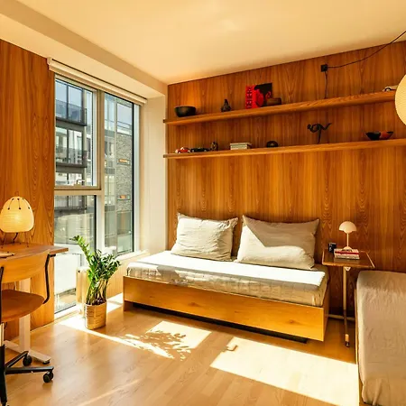 Canal House With Floating Deck And Canal Access 哥本哈根